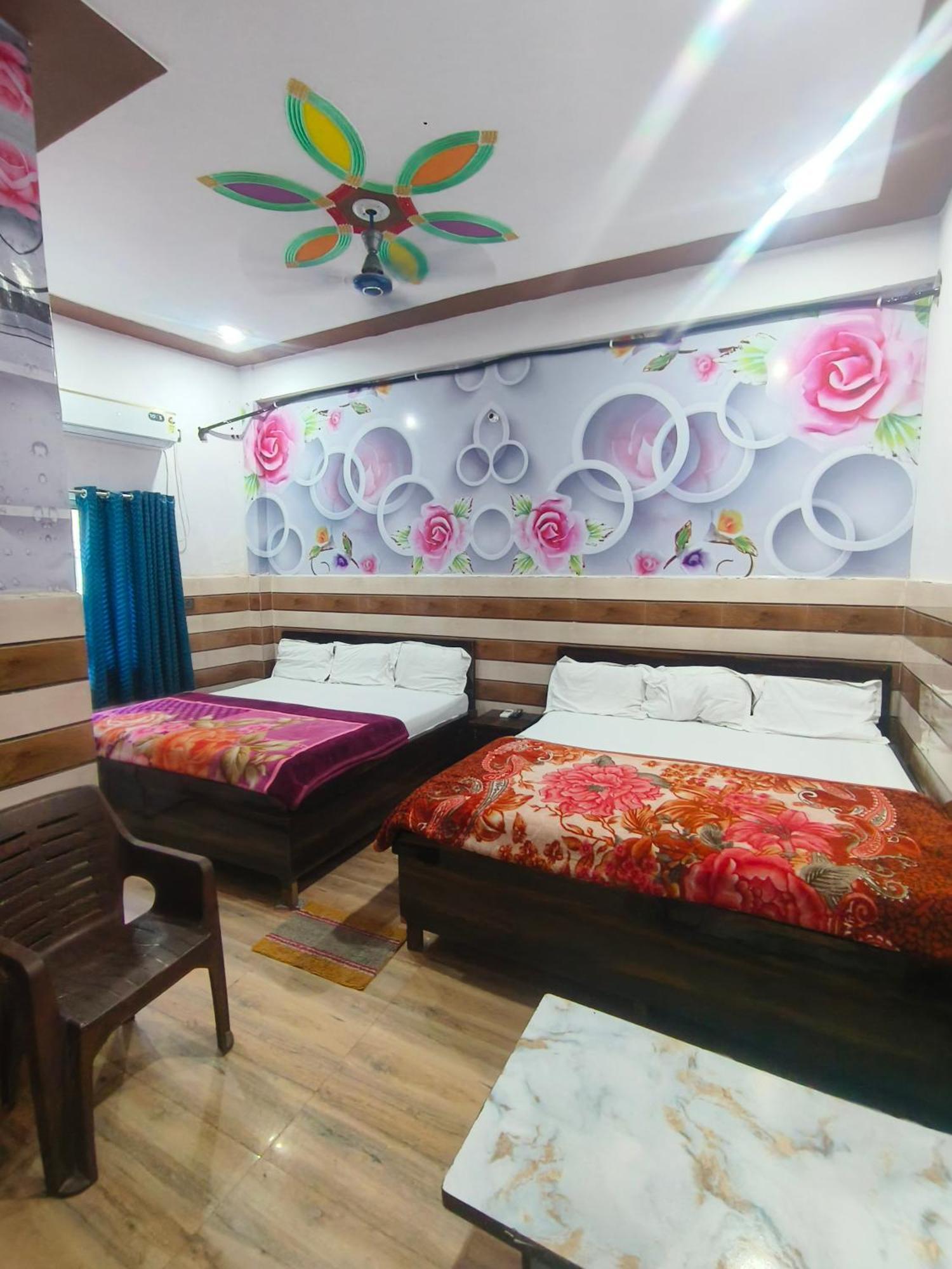 K.D.Dham-Near Prem Mandir Hotel Vrindāvan Eksteriør billede