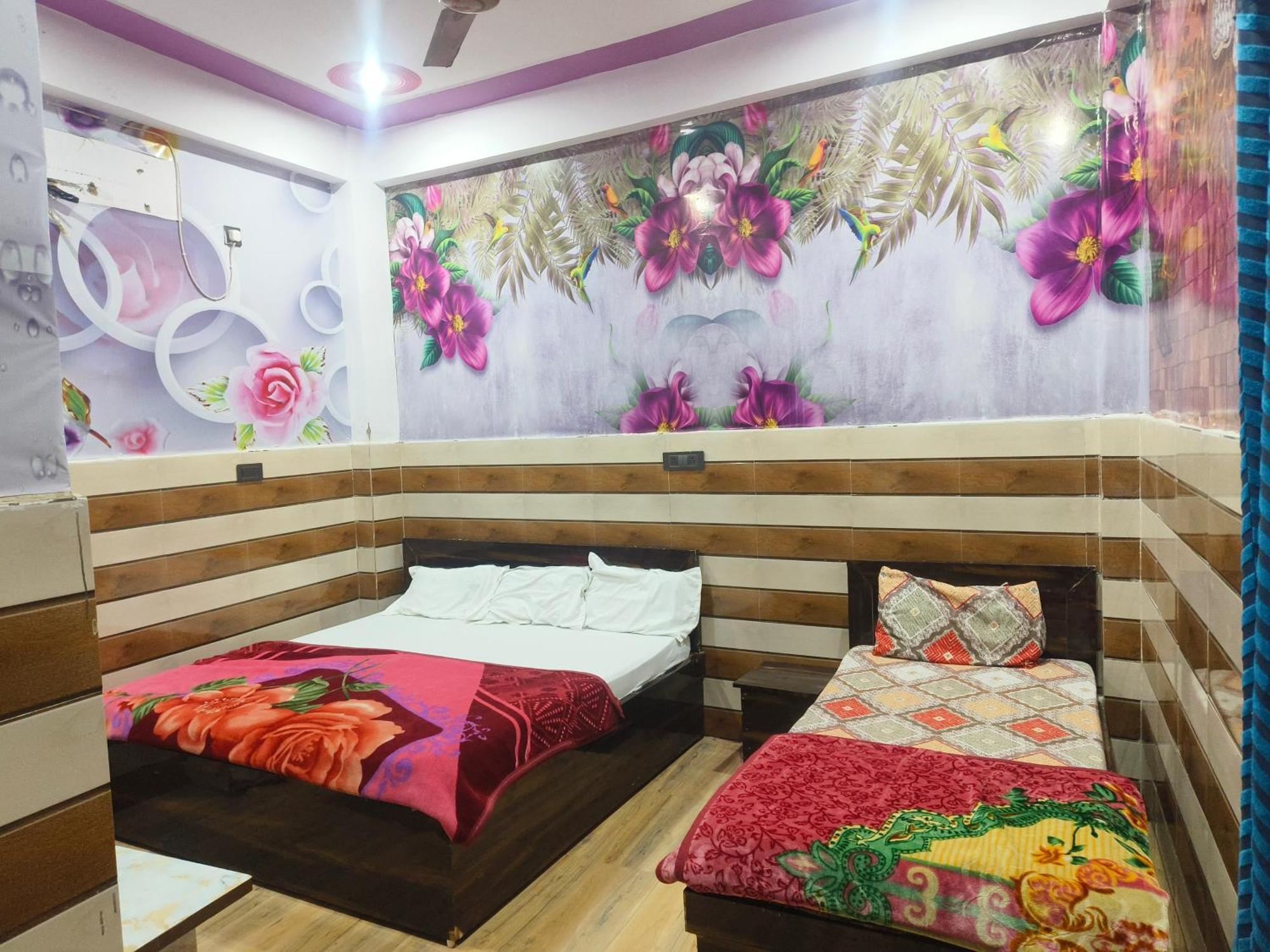K.D.Dham-Near Prem Mandir Hotel Vrindāvan Eksteriør billede