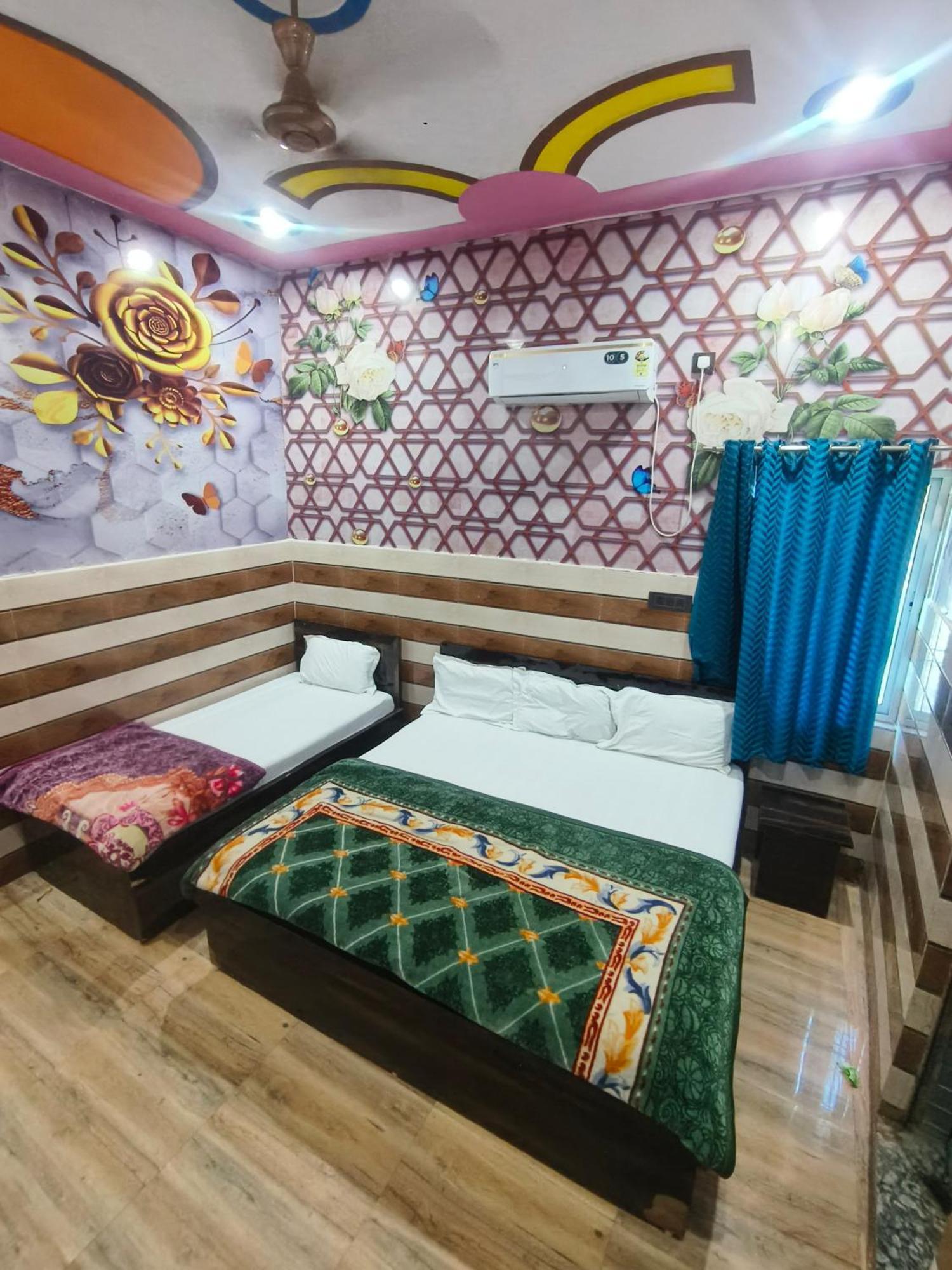 K.D.Dham-Near Prem Mandir Hotel Vrindāvan Eksteriør billede