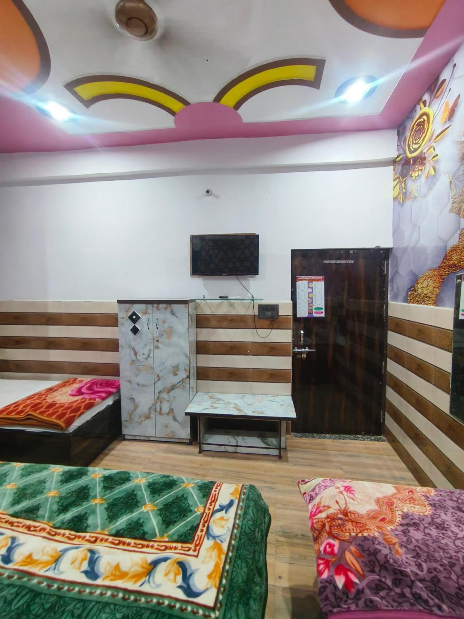 K.D.Dham-Near Prem Mandir Hotel Vrindāvan Eksteriør billede